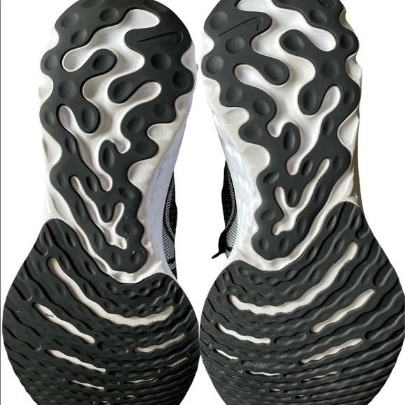 Nike React Infinity Run Flyknit 10 - Picture 11 of 12